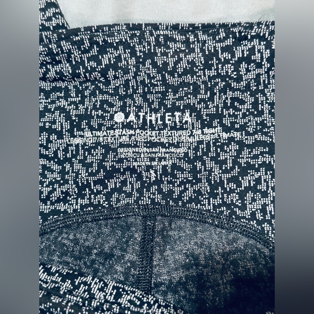 Athleta Ultimate Stash Pocket Textured 7/8 Leggings Black Gray Size Small - Picture 7 of 8
